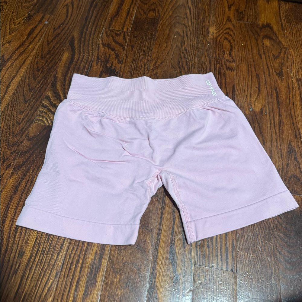 DYFNE IMPACT baby Pink Shorts